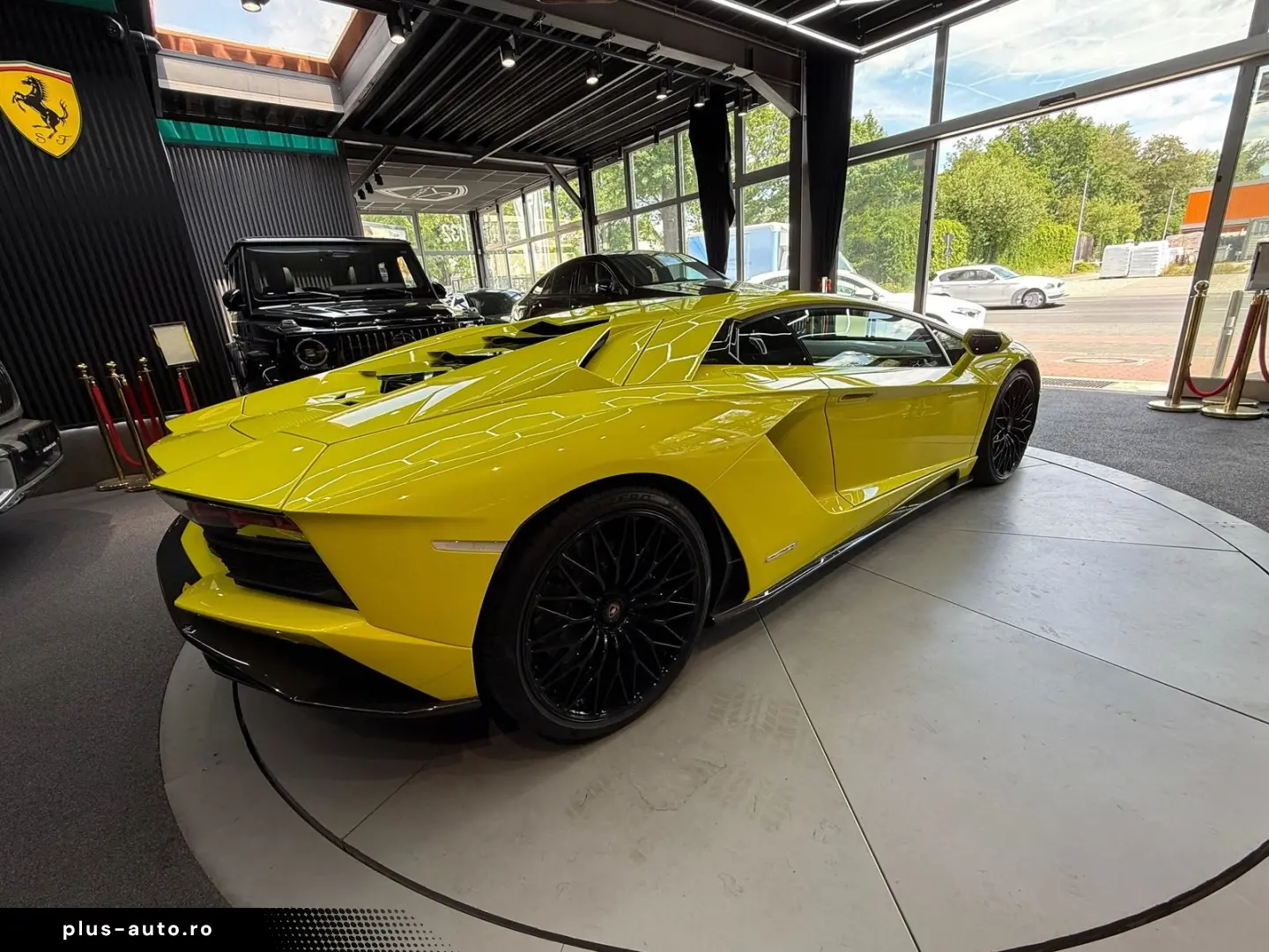 LAMBORGHINI Aventador S
