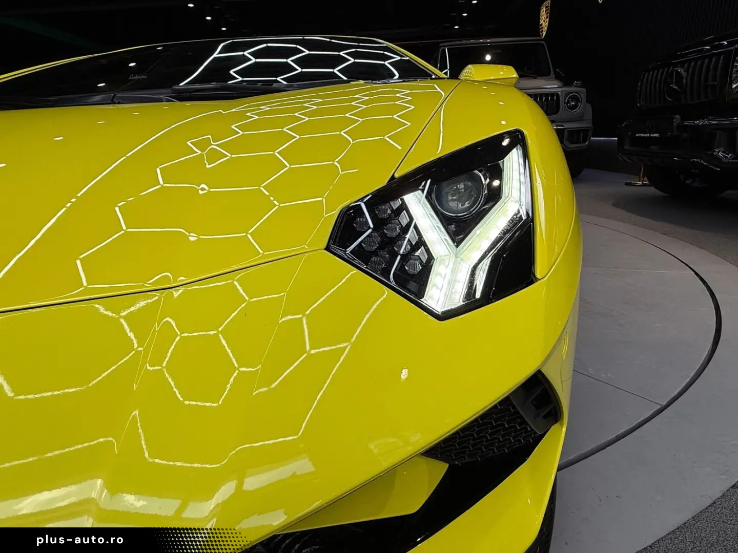 LAMBORGHINI Aventador S