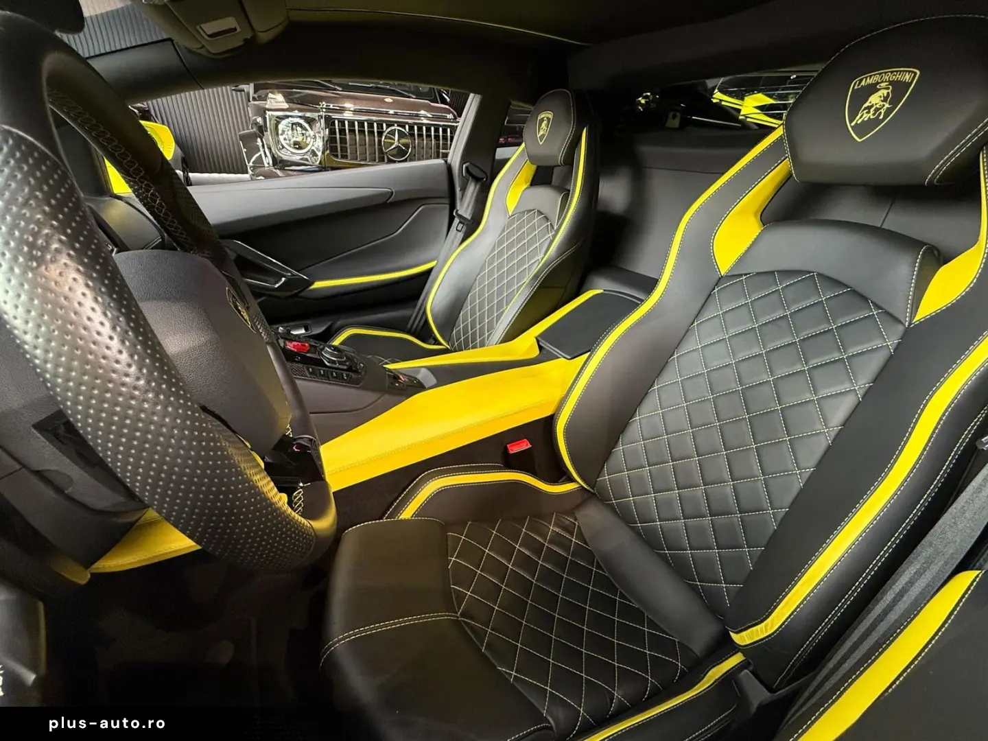 LAMBORGHINI Aventador S