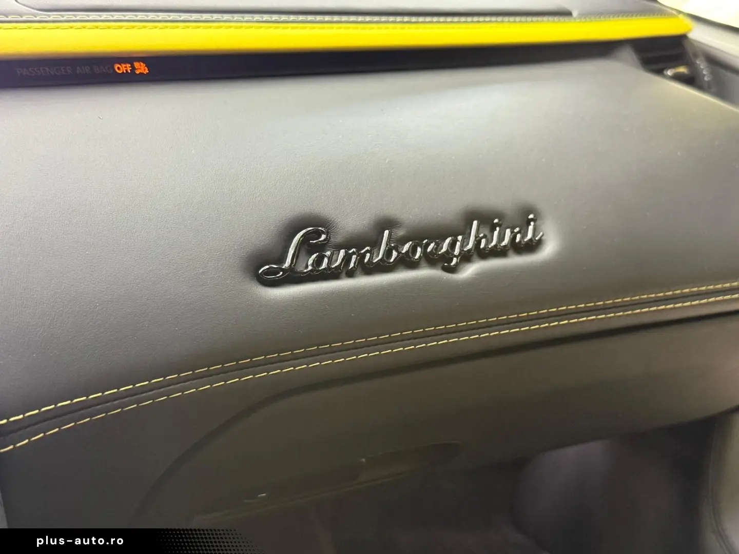 LAMBORGHINI Aventador S