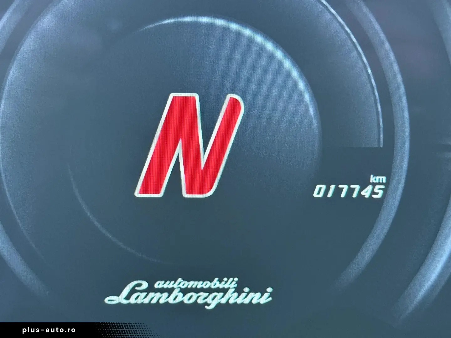 LAMBORGHINI Aventador S
