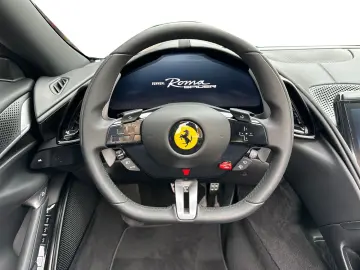 FERRARI Roma Spider  LED-Scheinwerfer 20 Zoll Felge