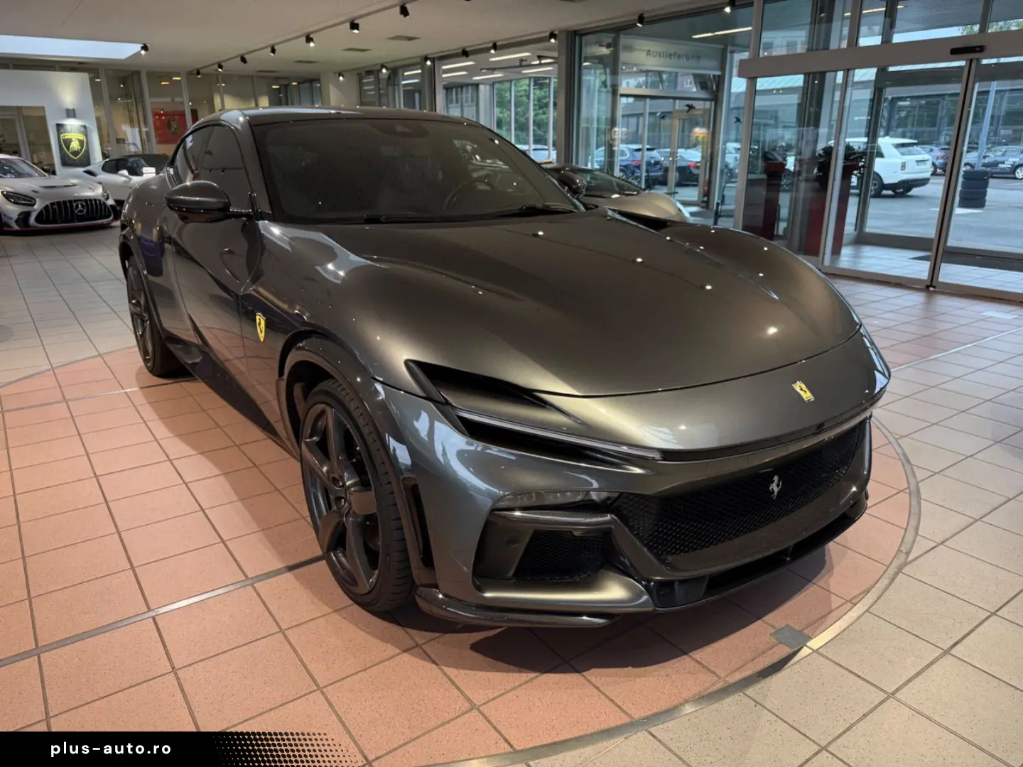 FERRARI Purosangue V12 CARBON
