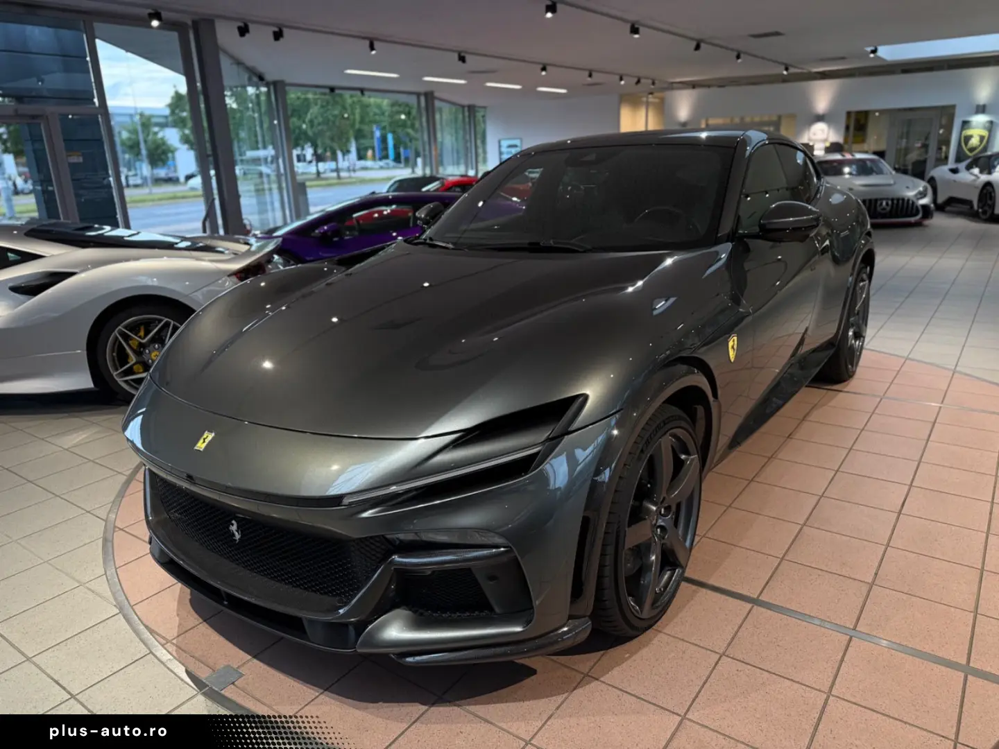 FERRARI Purosangue V12 CARBON