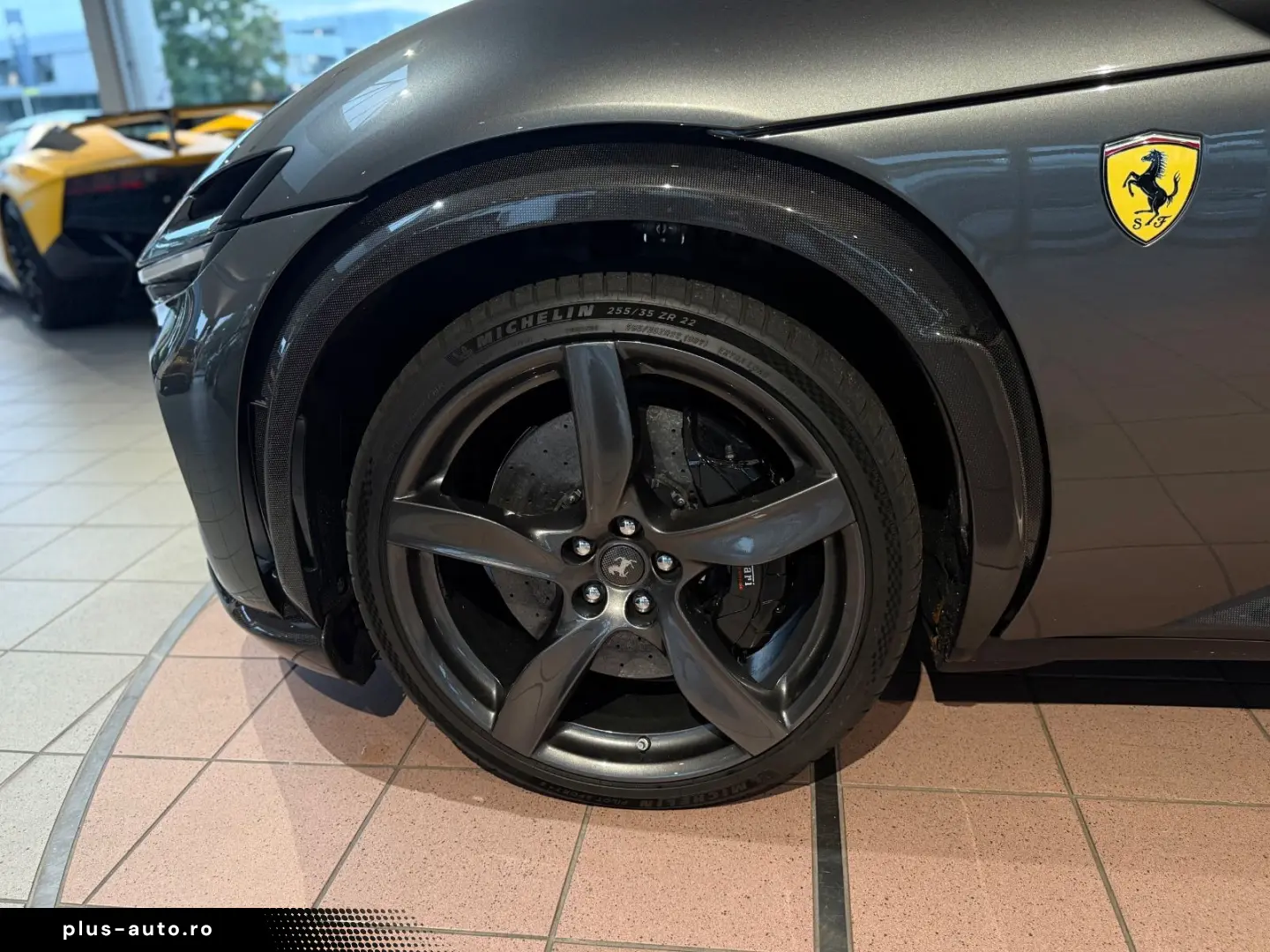 FERRARI Purosangue V12 CARBON