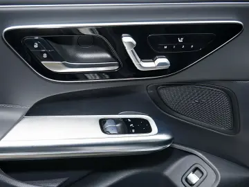 MERCEDES-BENZ CLE 53 AMG 4Matic AMG Memory 360  Keyeless