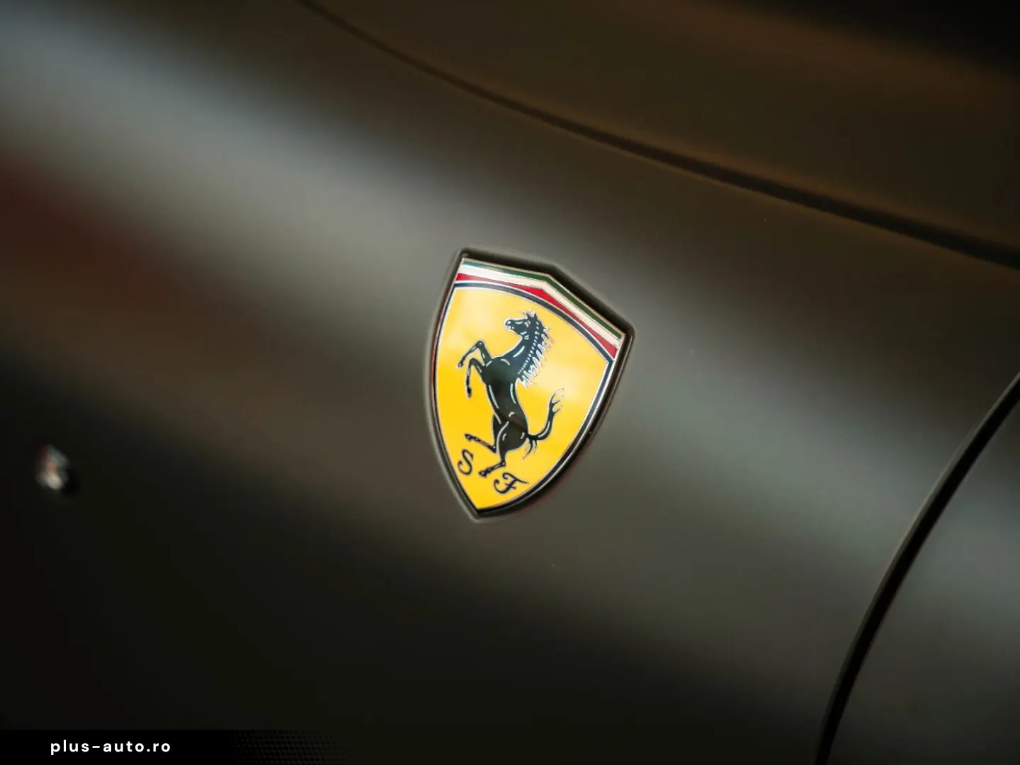 FERRARI 812 GTS VOLLFOLIERT Racingsitz HiFi-Premium