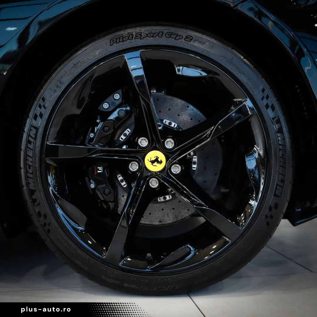 FERRARI SF90 Stradale VOLL-CARBON RACING-SEATS JBL LIFT