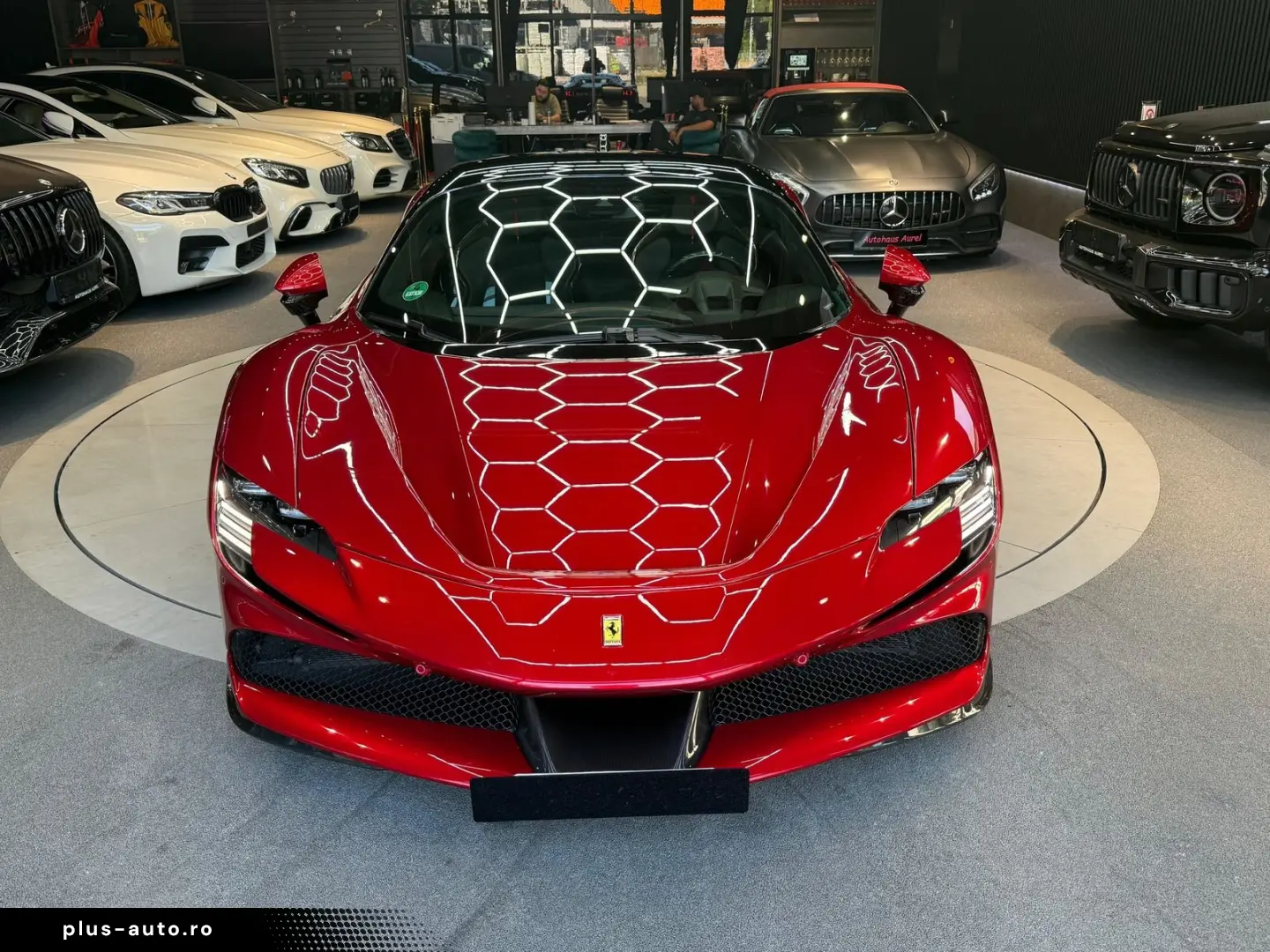 FERRARI SF90 STRADALE