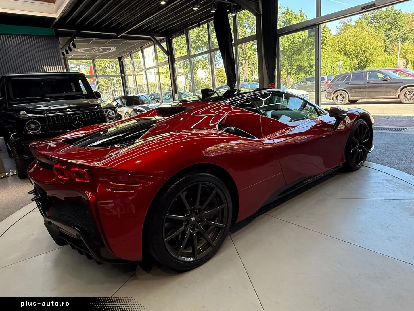 FERRARI SF90 STRADALE