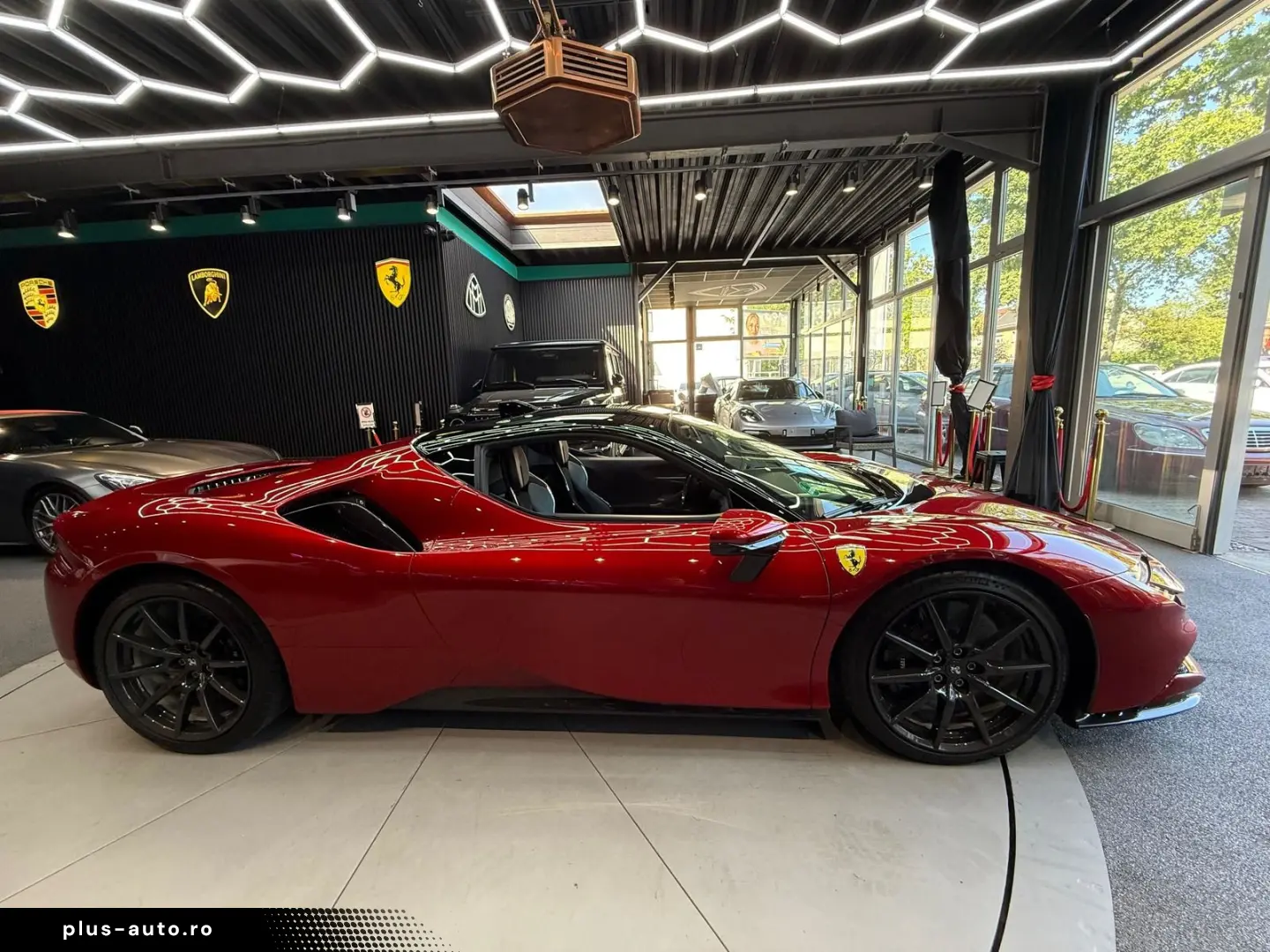 FERRARI SF90 STRADALE