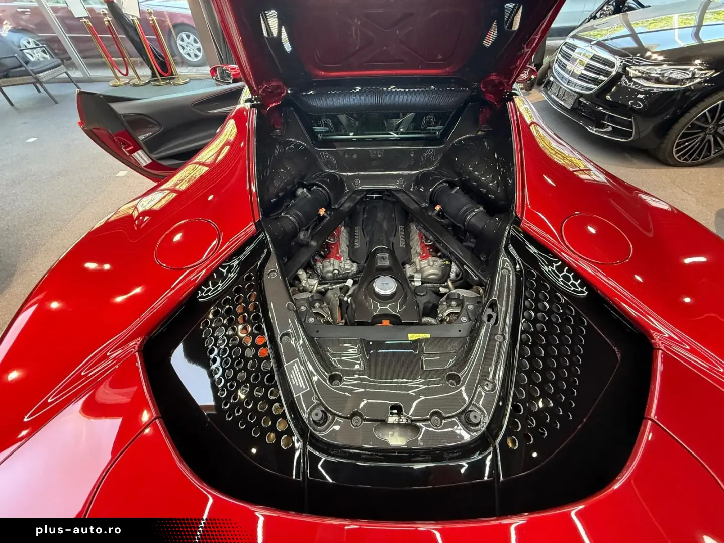 FERRARI SF90 STRADALE