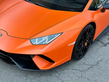 LAMBORGHINI Huracán Performante Aut.