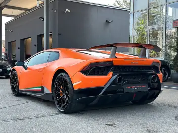 LAMBORGHINI Huracán Performante Aut.