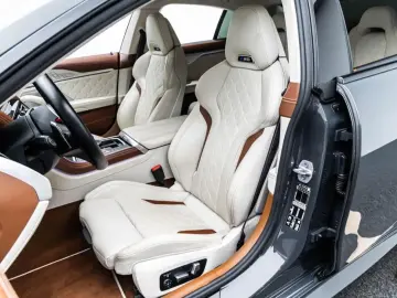 BMW M8 COMPETITION GRAN COUPE