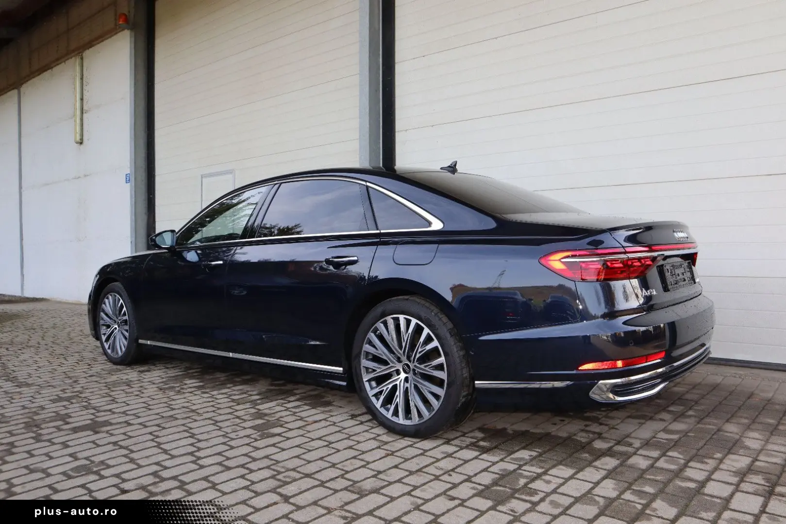 AUDI A8L 60 TFSI V8 lang exclusive RUHESITZ  AKTIV-FW