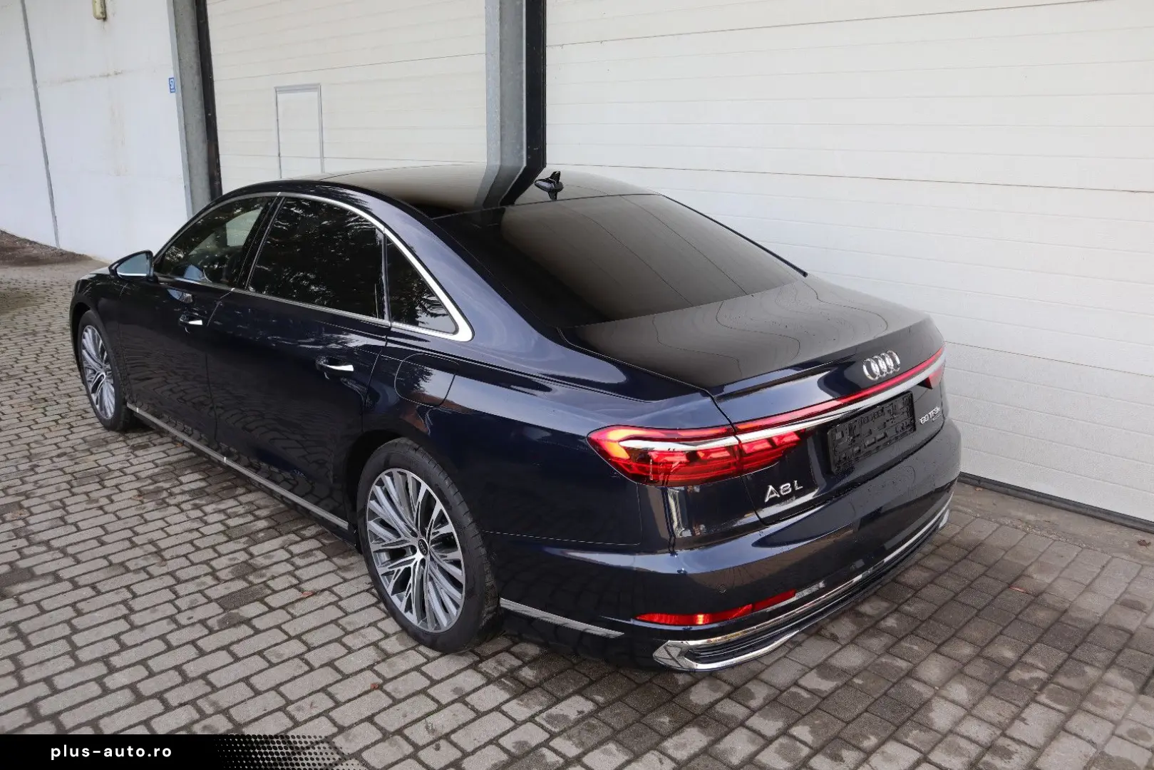 AUDI A8L 60 TFSI V8 lang exclusive RUHESITZ  AKTIV-FW