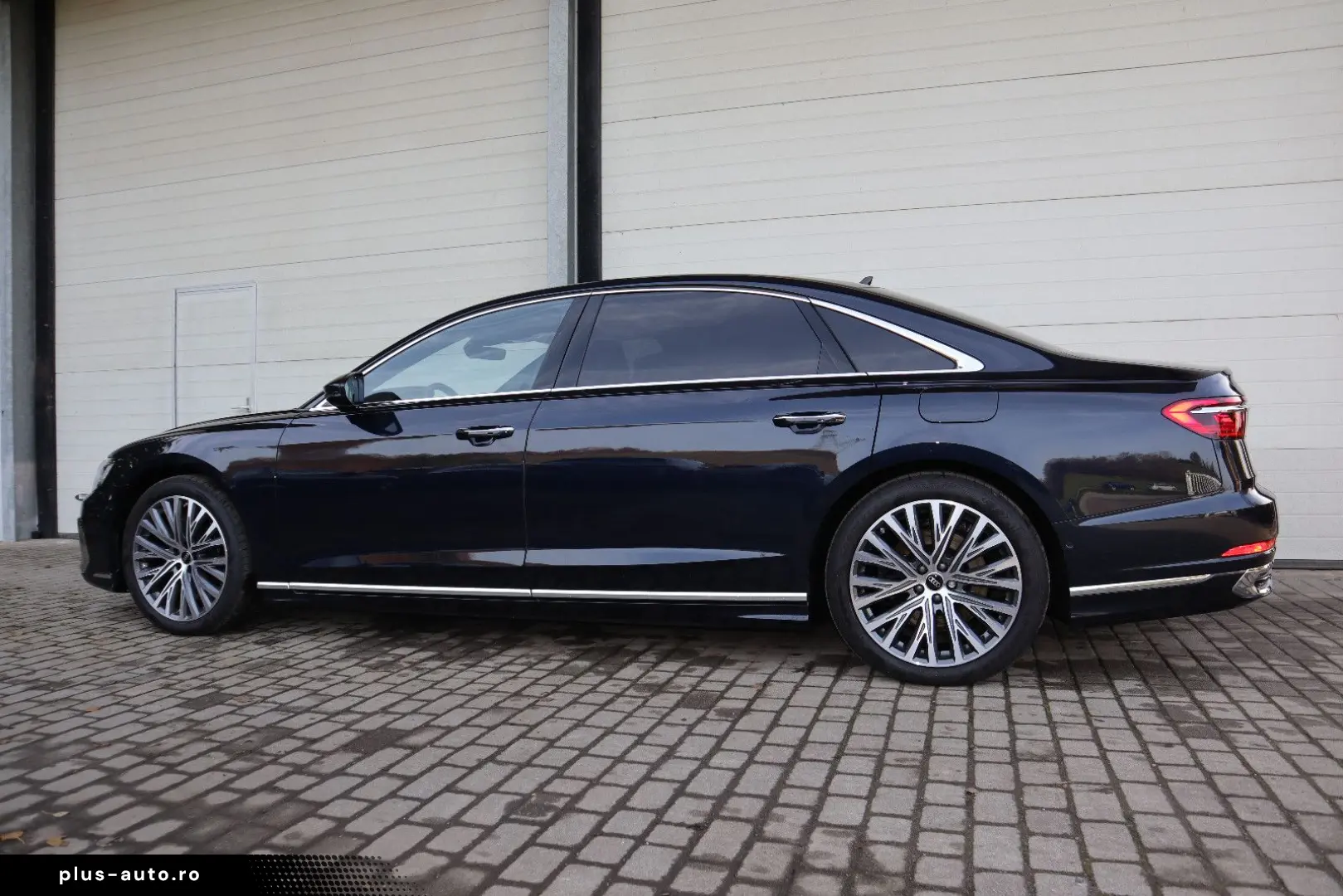 AUDI A8L 60 TFSI V8 lang exclusive RUHESITZ  AKTIV-FW