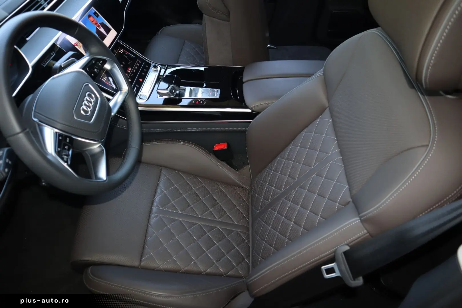 AUDI A8L 60 TFSI V8 lang exclusive RUHESITZ  AKTIV-FW