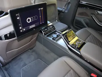 AUDI A8L 60 TFSI V8 lang exclusive RUHESITZ  AKTIV-FW