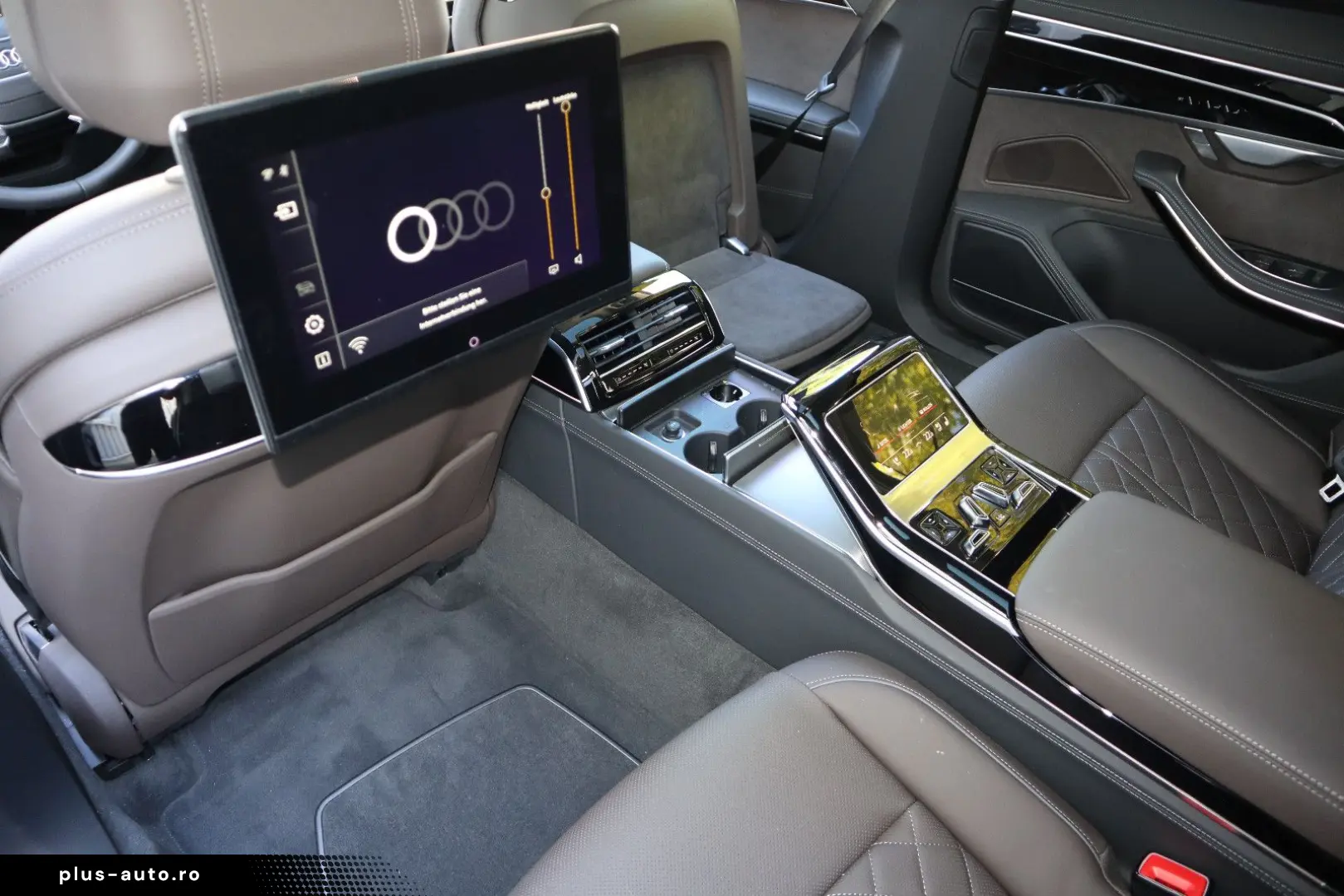 AUDI A8L 60 TFSI V8 lang exclusive RUHESITZ  AKTIV-FW