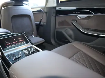 AUDI A8L 60 TFSI V8 lang exclusive RUHESITZ  AKTIV-FW