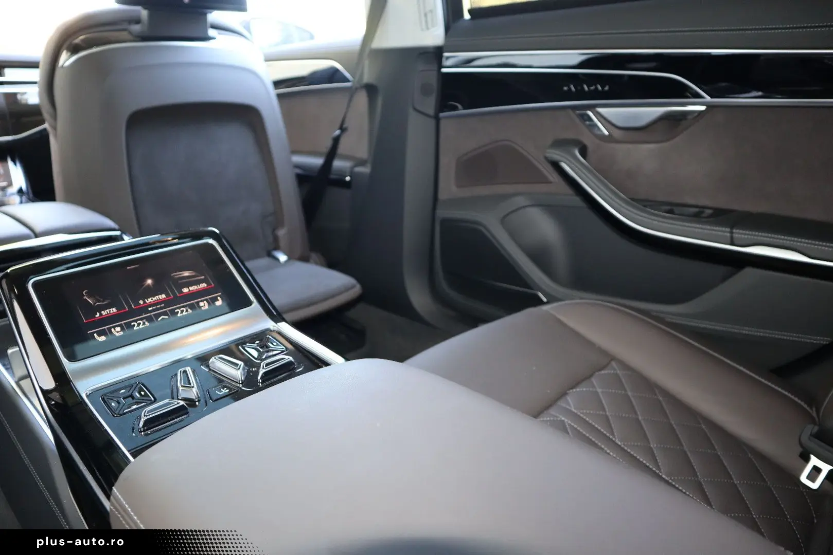 AUDI A8L 60 TFSI V8 lang exclusive RUHESITZ  AKTIV-FW