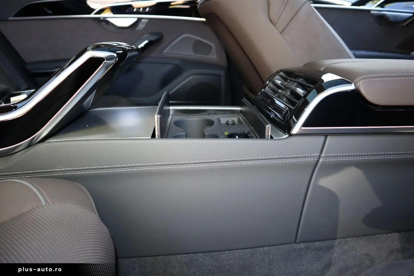 AUDI A8L 60 TFSI V8 lang exclusive RUHESITZ  AKTIV-FW