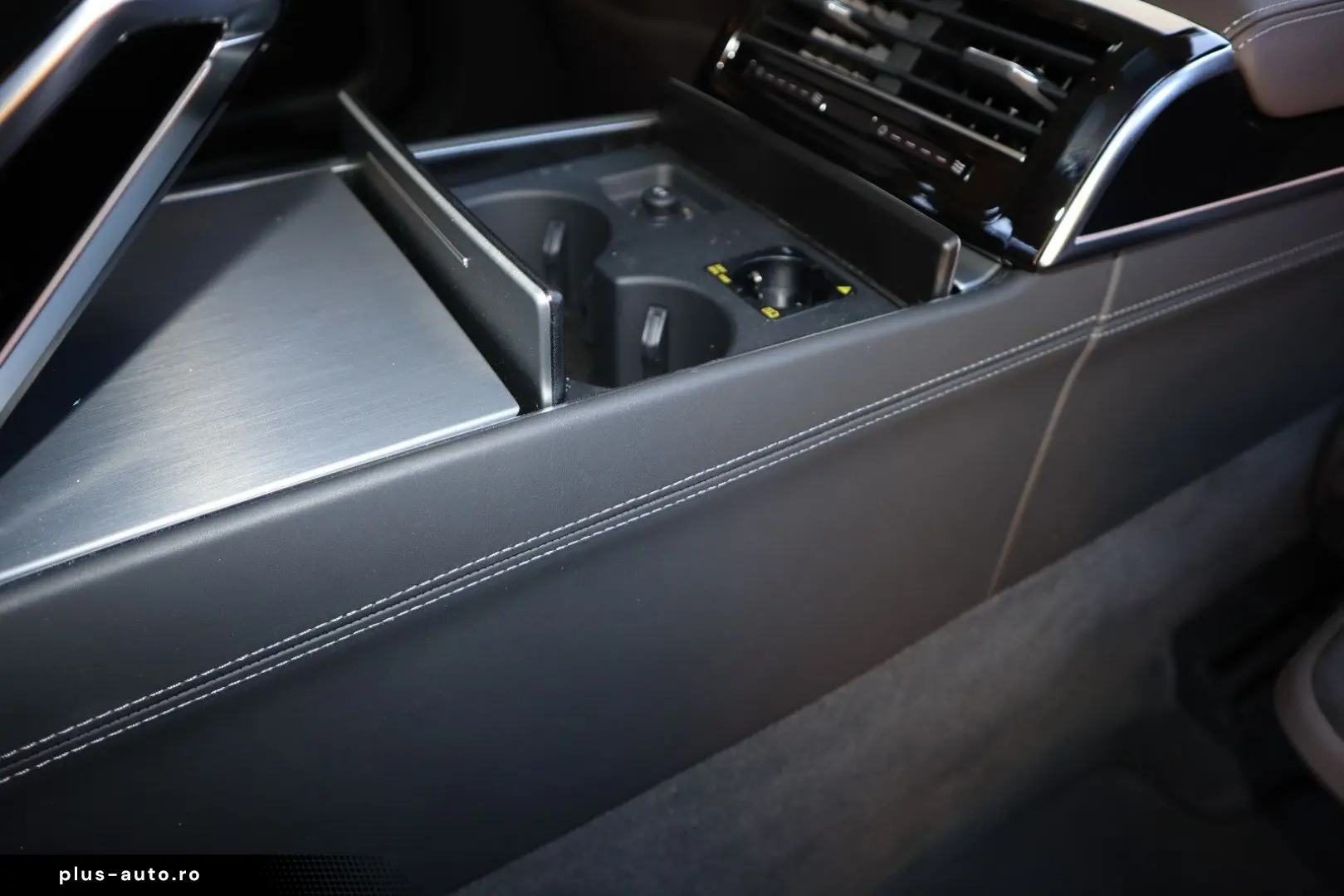 AUDI A8L 60 TFSI V8 lang exclusive RUHESITZ  AKTIV-FW