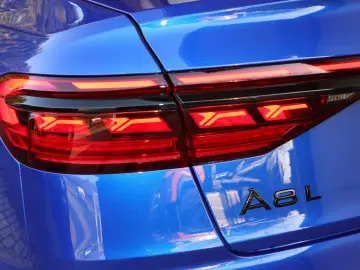 AUDI A8L 60 TFSI V8 lang exclusive S-Line UPE 207.305