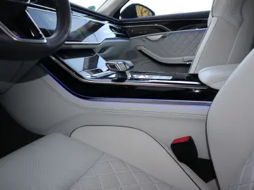 AUDI A8L 60 TFSI V8 lang exclusive S-Line UPE 207.305