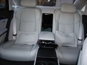 AUDI A8L 60 TFSI V8 lang exclusive S-Line UPE 207.305