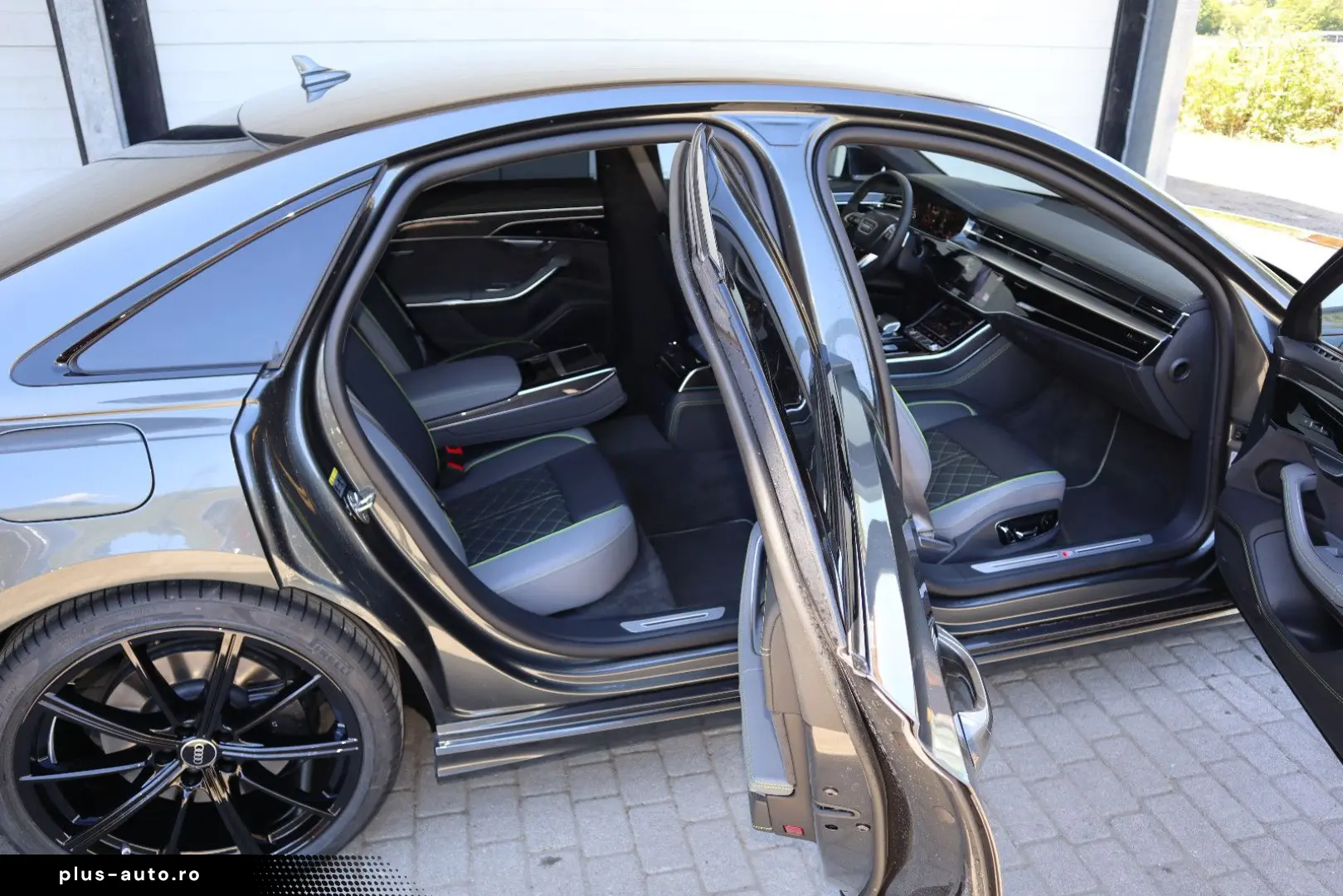 AUDI A8 60 TFSI V8 quattro exclusive BLACK-P VOLLEDER