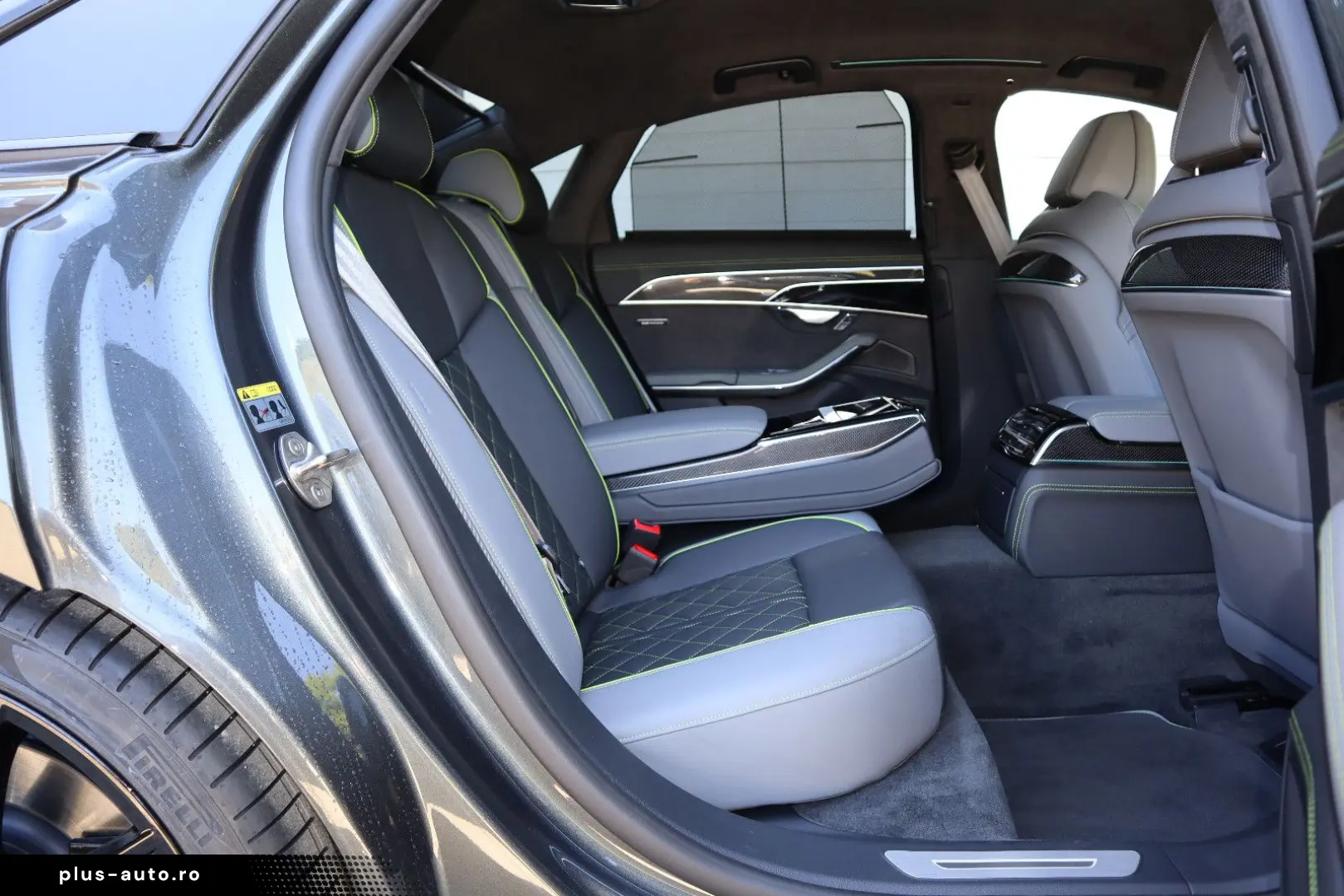 AUDI A8 60 TFSI V8 quattro exclusive BLACK-P VOLLEDER