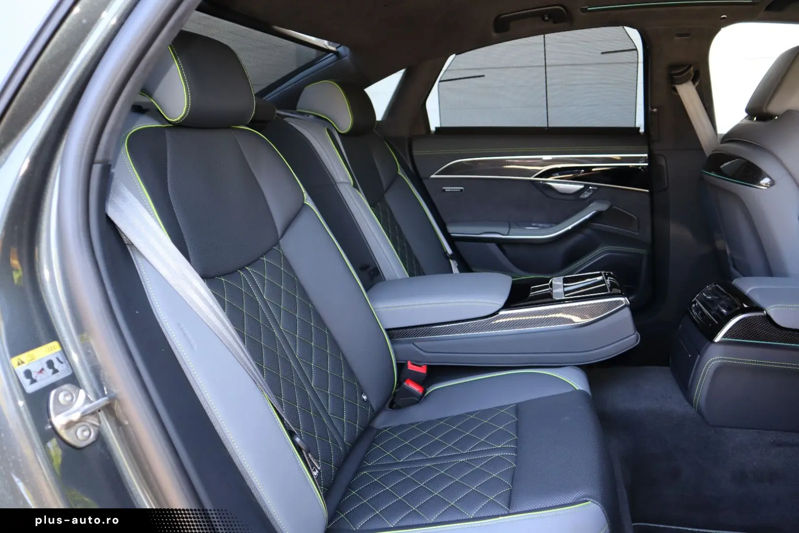 AUDI A8 60 TFSI V8 quattro exclusive BLACK-P VOLLEDER