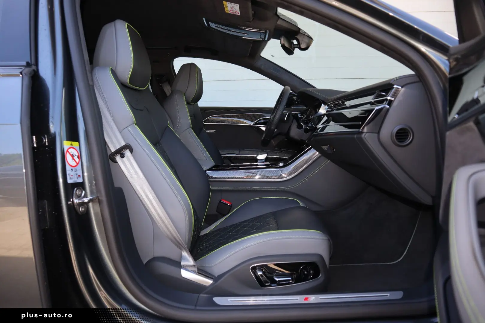 AUDI A8 60 TFSI V8 quattro exclusive BLACK-P VOLLEDER