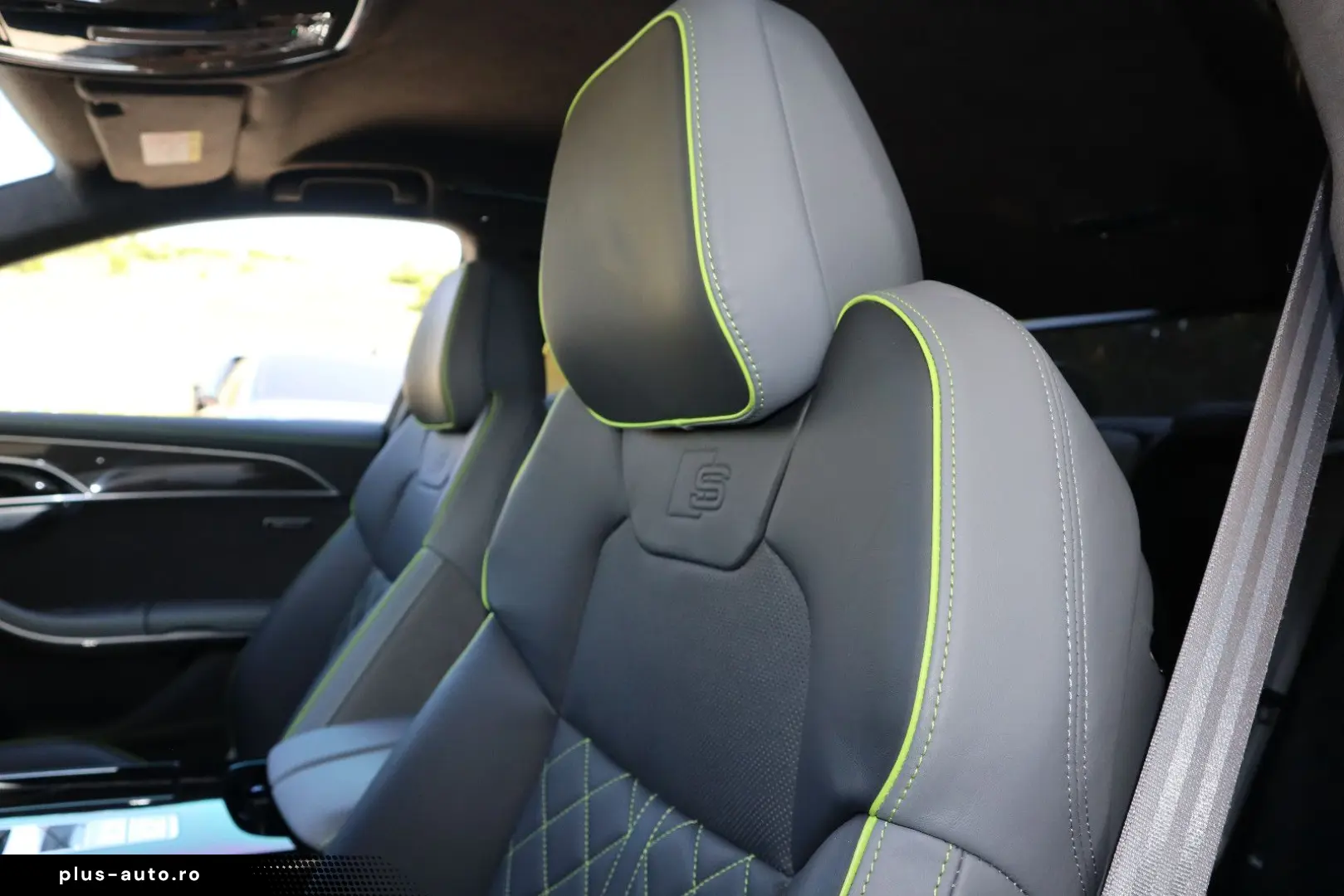 AUDI A8 60 TFSI V8 quattro exclusive BLACK-P VOLLEDER
