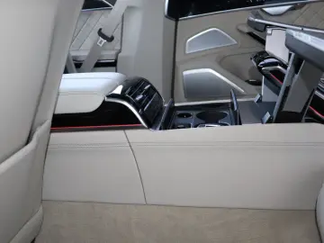 AUDI A8L 60 TFSI V8 lang EINZELSTÜCK   UPE 215.170 -