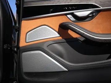 AUDI A8L 60 TFSI V8 lang exclusive AKTIV-FW AHK B&Oad