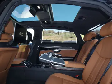 AUDI A8L 60 TFSI V8 lang exclusive AKTIV-FW AHK B&Oad