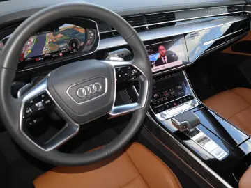 AUDI A8L 50TDI lang S-LINE BLACK-PAKET SCHWARZ-COGNAC
