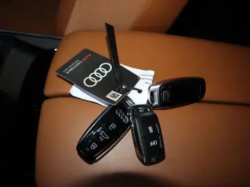 AUDI A8L 50TDI lang S-LINE BLACK-PAKET SCHWARZ-COGNAC
