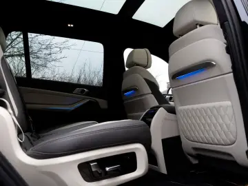 BMW X7 M60i EX.DRIVE PRO.SOFTCL.LUFTF.360