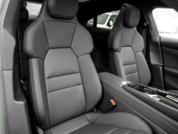 AUDI e-tron GT quattro LED NAVI PANO