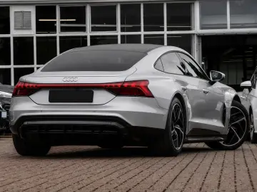 AUDI e-tron GT quattro LED NAVI PANO