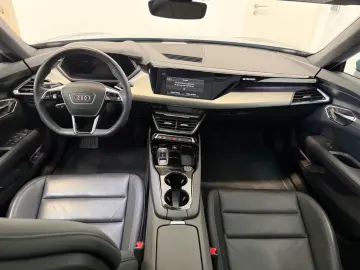 AUDI e-tron GT  quattro Leder LED Kamera