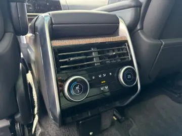 LAND ROVER Range Rover P460e Hybrid Autobiography SV COLOR