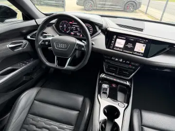 AUDI e-tron GT quattro PANO LUFT MATRIX KAMERA SOUND