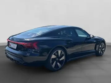 AUDI e-tron GT Q B&O LM21
