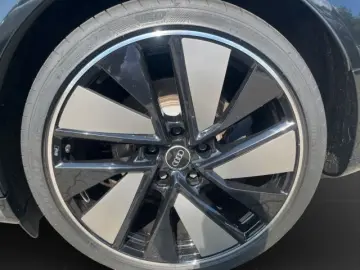 AUDI e-tron GT Q B&O LM21